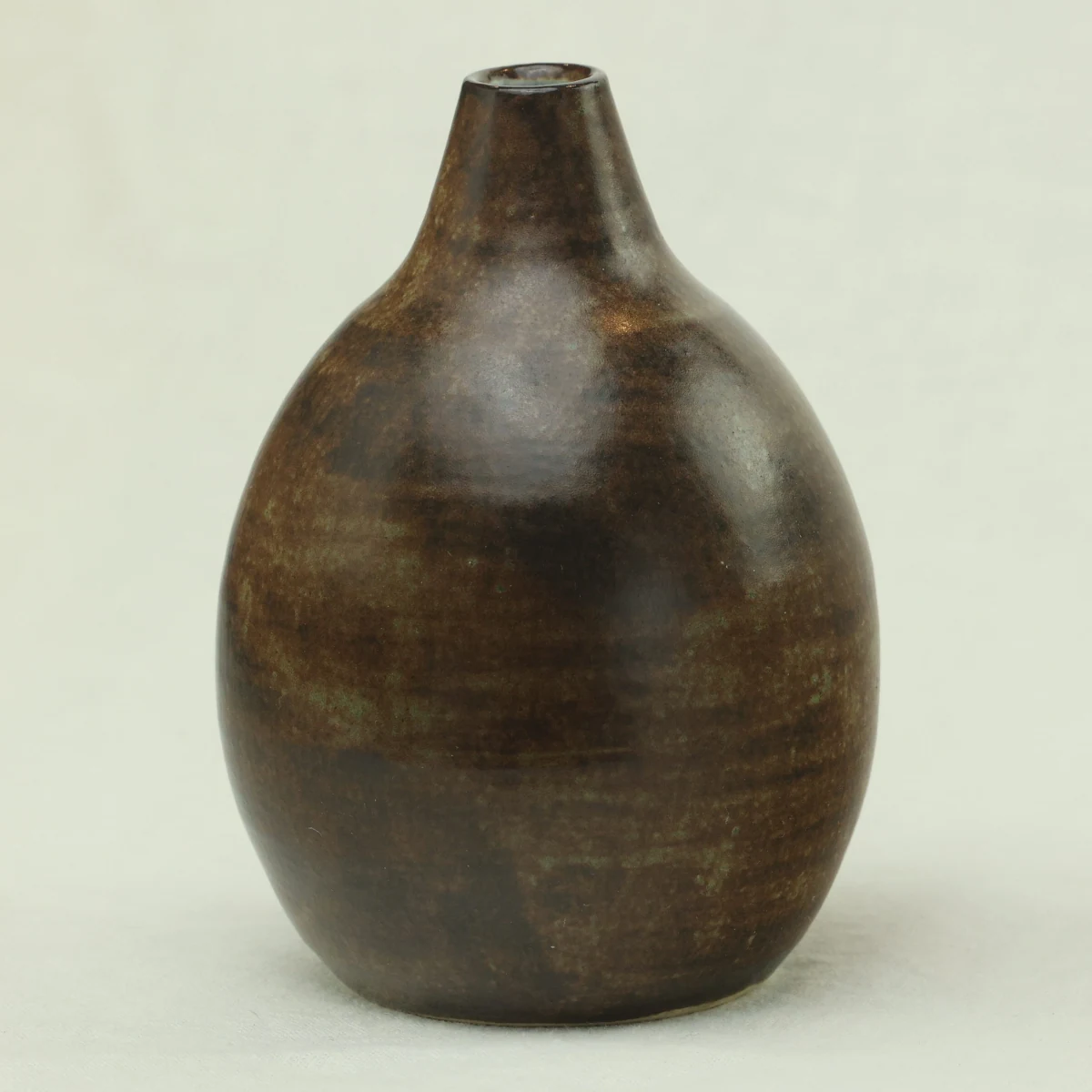 Iron-glazed bud vase