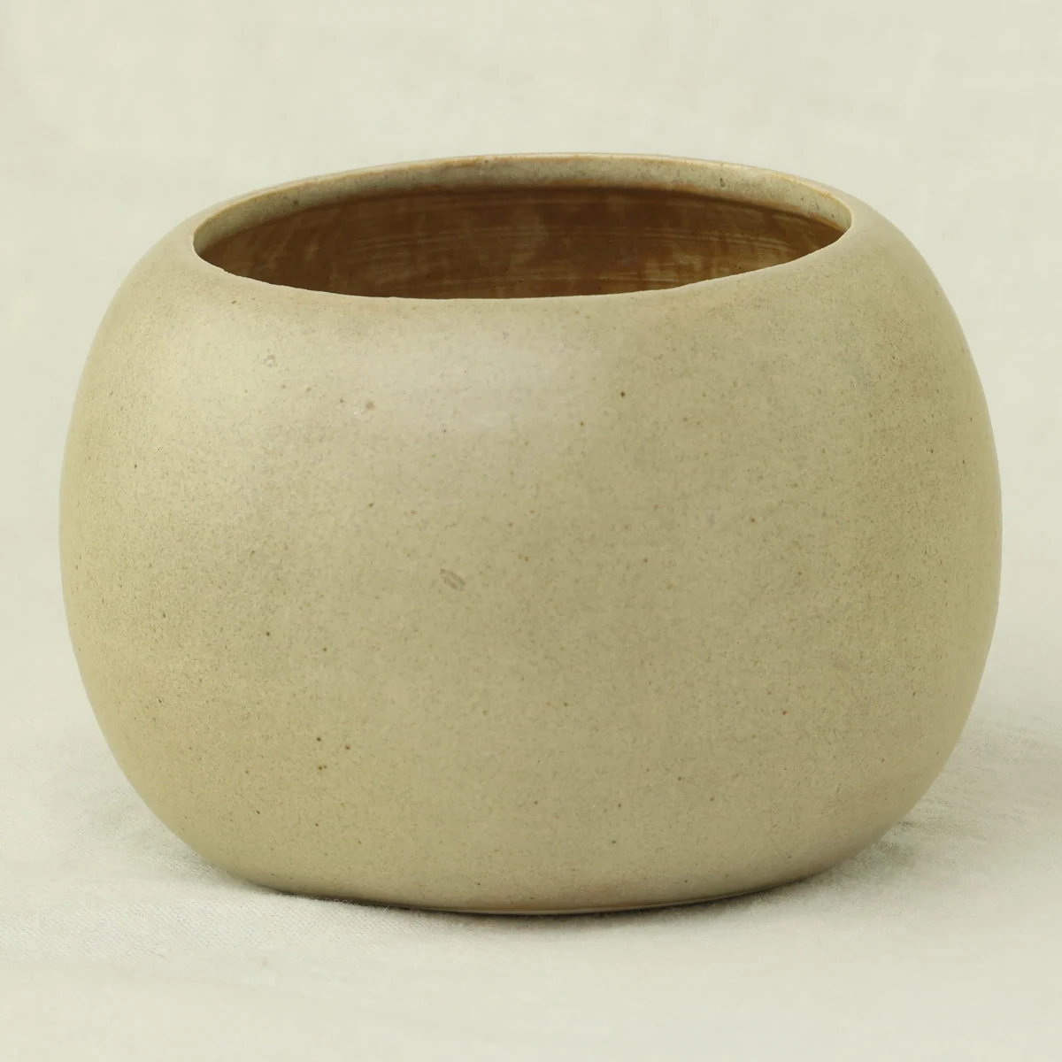Oatmeal round bowl